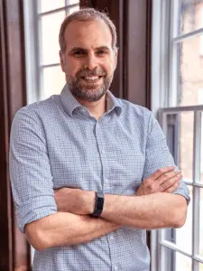 Andrew Crawford headshot